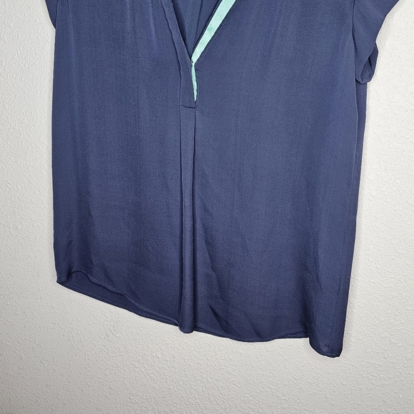 Joie Silk Top Womens Small Navy Blue V Neck Light Airy Flowy Classic Capsule - Picture 3 of 13